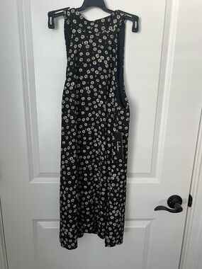 NWT Lulus Daisy Floral Dress